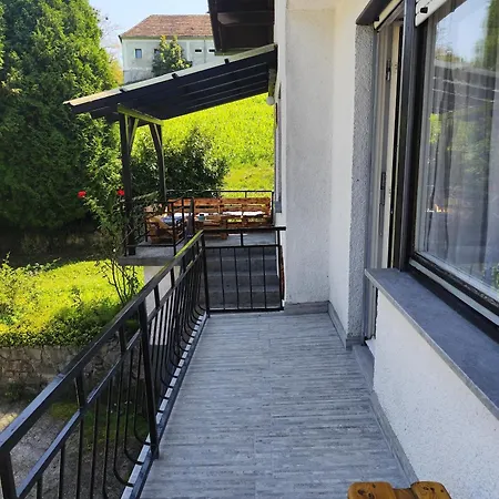 Apartma In Wellness Sladka Gora Apartamento Smarje pri Jelsah