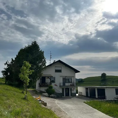 Apartma In Wellness Sladka Gora Apartamento Smarje pri Jelsah